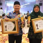 Wakil Ketua  DPRD Kota Tangerang, Turidi Susanto Menerima Penghargaan Legislatif Terbaik