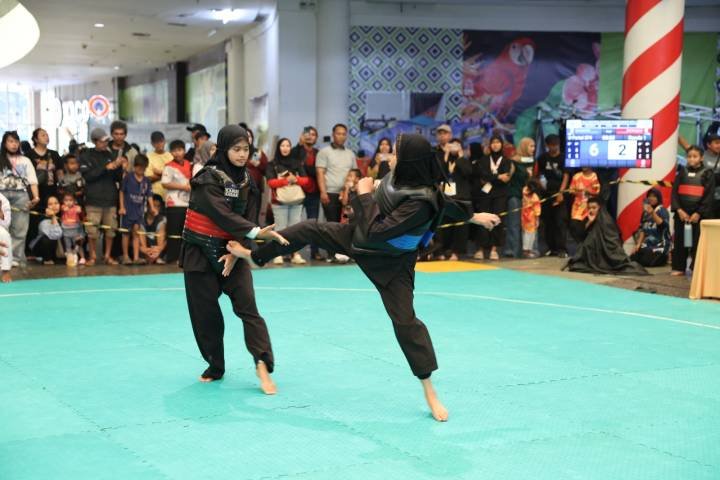 Atlet pencak silat bertanding di ajang SBBC Kids di Mall Balekota, Kota Tangerang | Sumber: Diskominfo Kota Tangerang